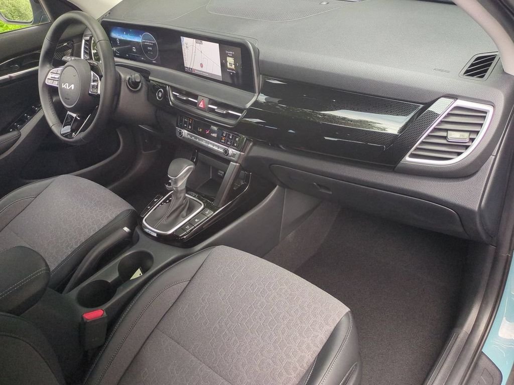 Used 2024 Blue Kia S image 31