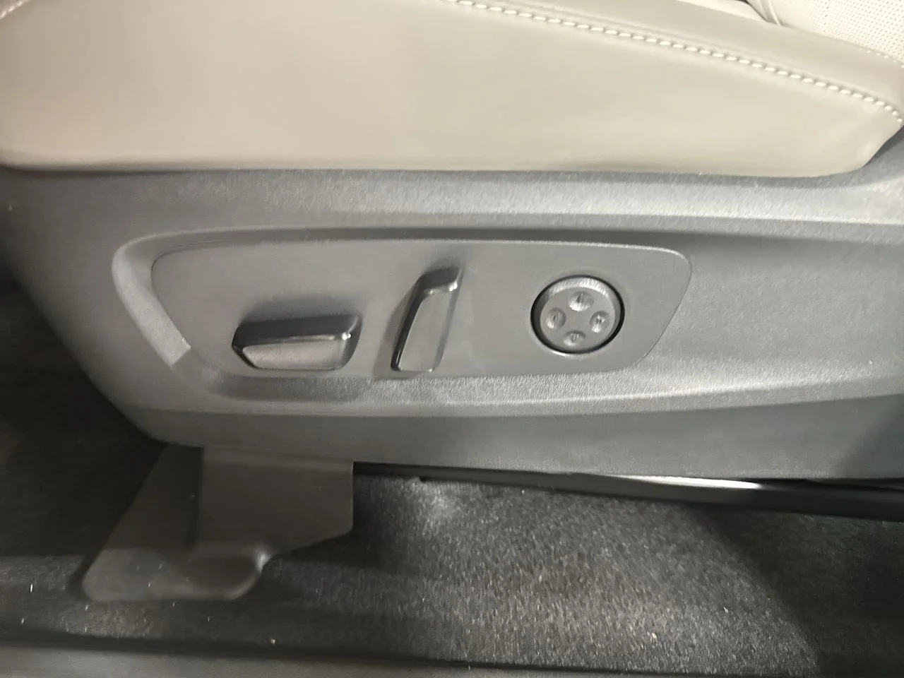 2026 INFINITI QX60 LUXE - Photo 15