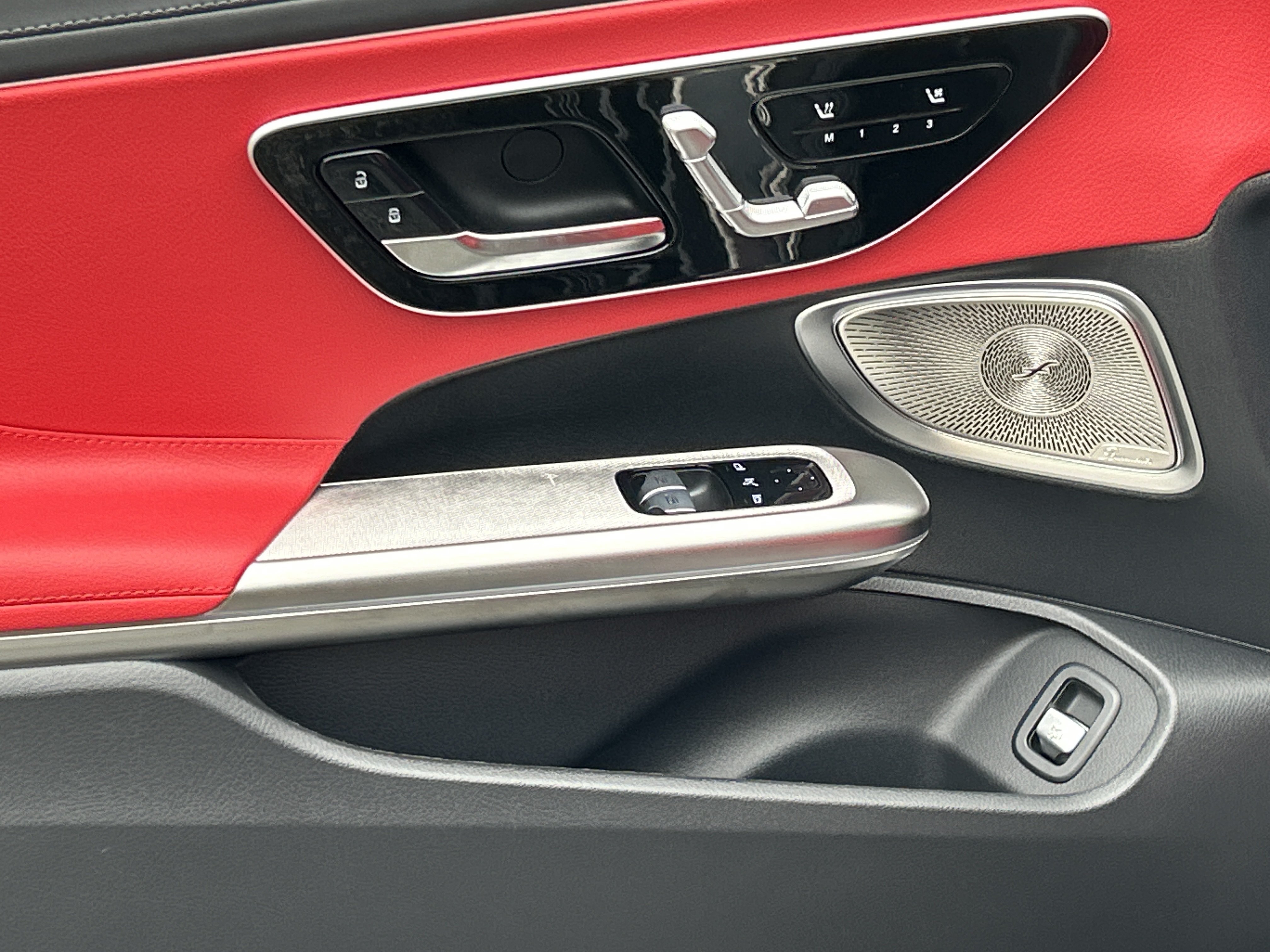 New 2026 Graphite Grey Metallic Mercedes-Benz CLE 300 4MATIC® Coupe image 16