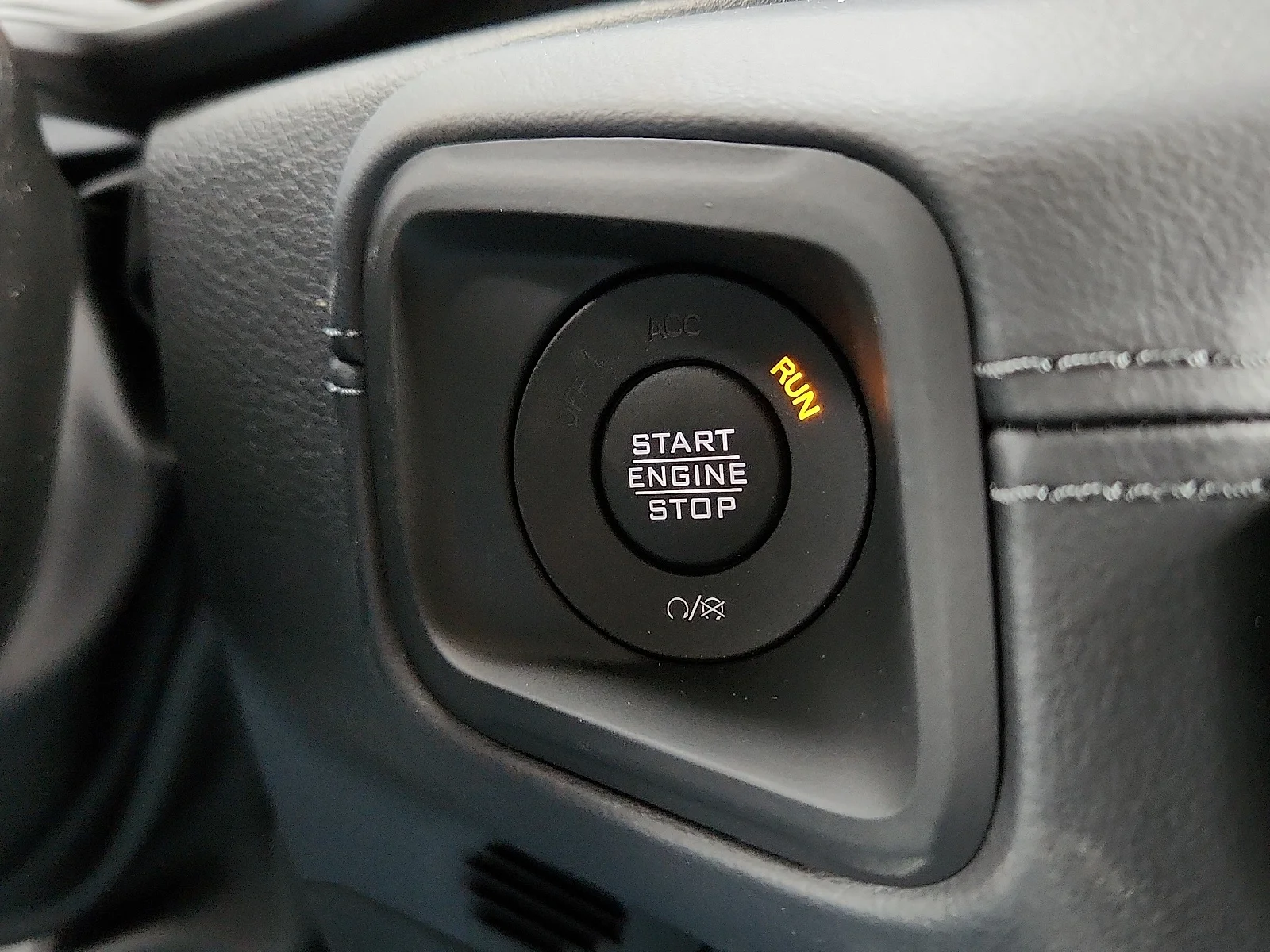 New 2025 White Jeep SPORT S 4X4 image 16