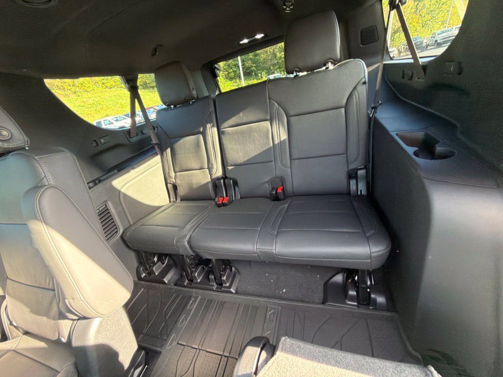 2026 Chevrolet Suburban LT - Photo 37