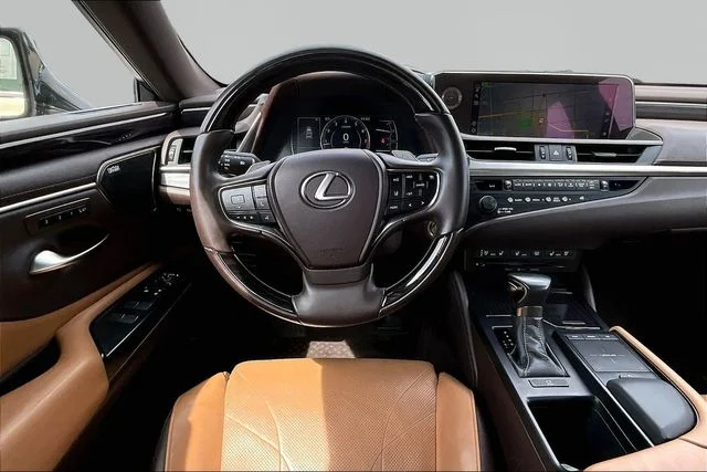 Used 2020 Silver Lexus 350 Luxury image 5