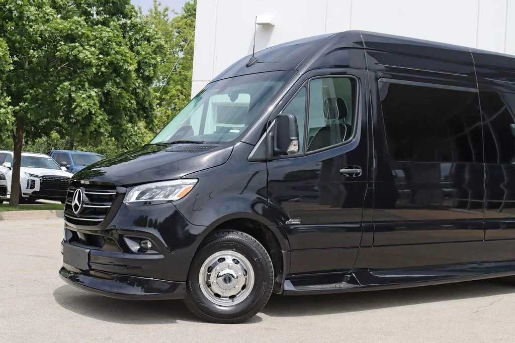Used 2026 Black Mercedes-Benz  image 5