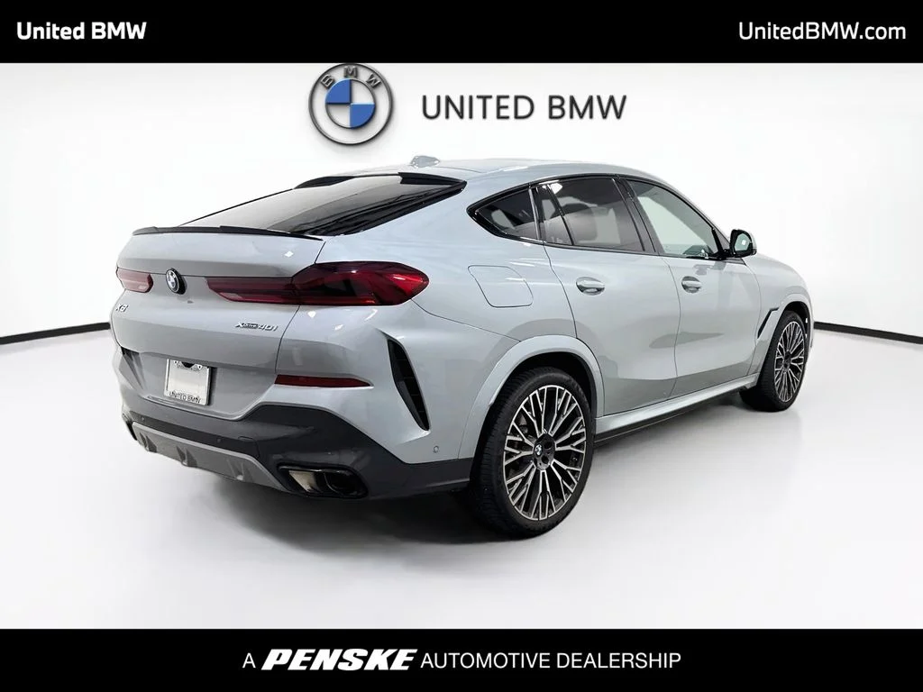Certified Used 2025 Gray Metallic BMW xDrive40i image 5
