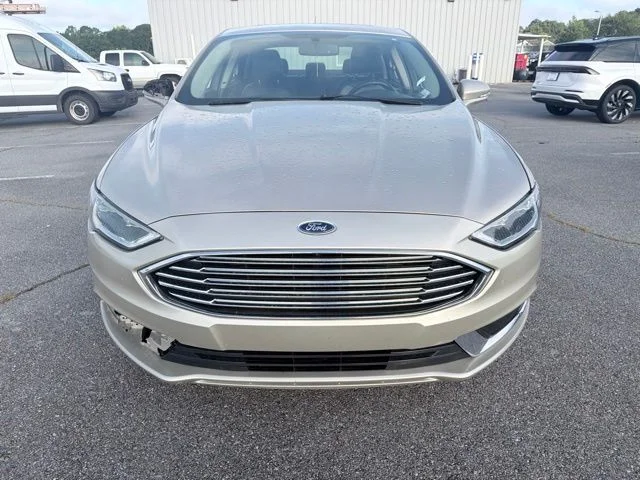 Used 2018 Gold Ford SE image 8