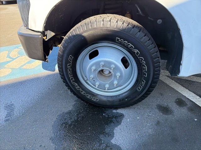 Used 2008 White Ford  image 20