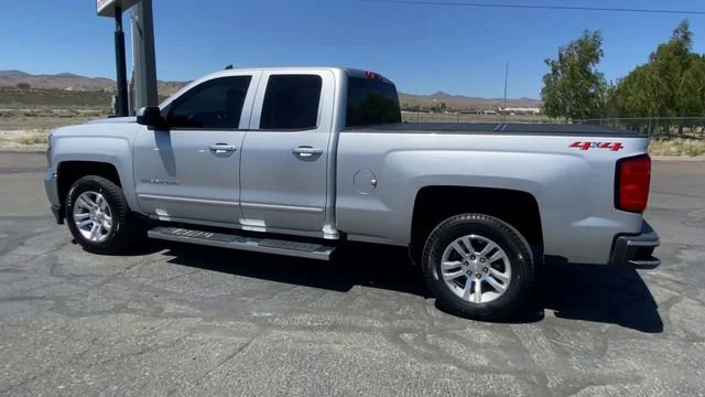 Used 2019 SILVER ICE METALLIC Chevrolet LT image 6