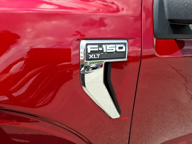 Used 2021 Red Ford XLT image 7