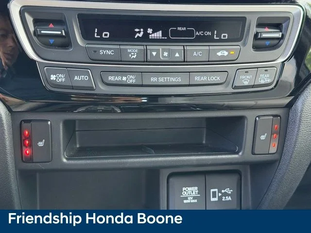 Used 2021 Blue Honda Touring image 31