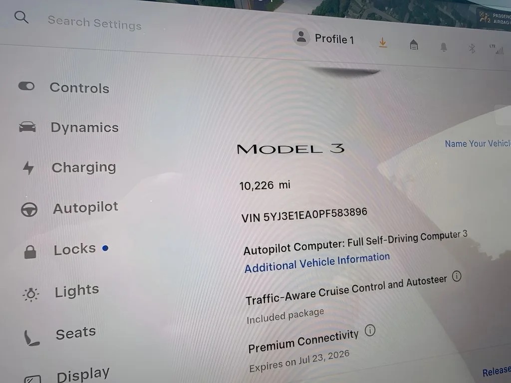 Used 2023 White Tesla Base image 16
