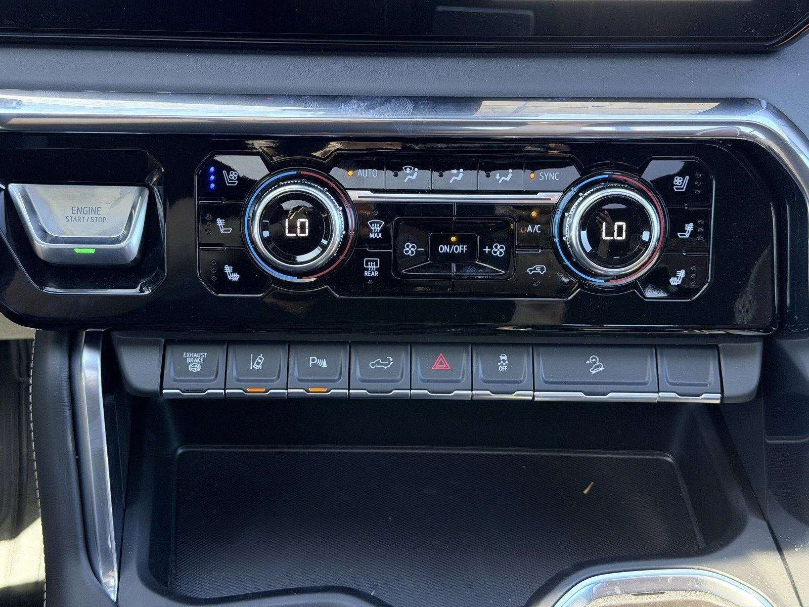 New 2026 Sterling Metallic GMC Denali Ultimate image 21