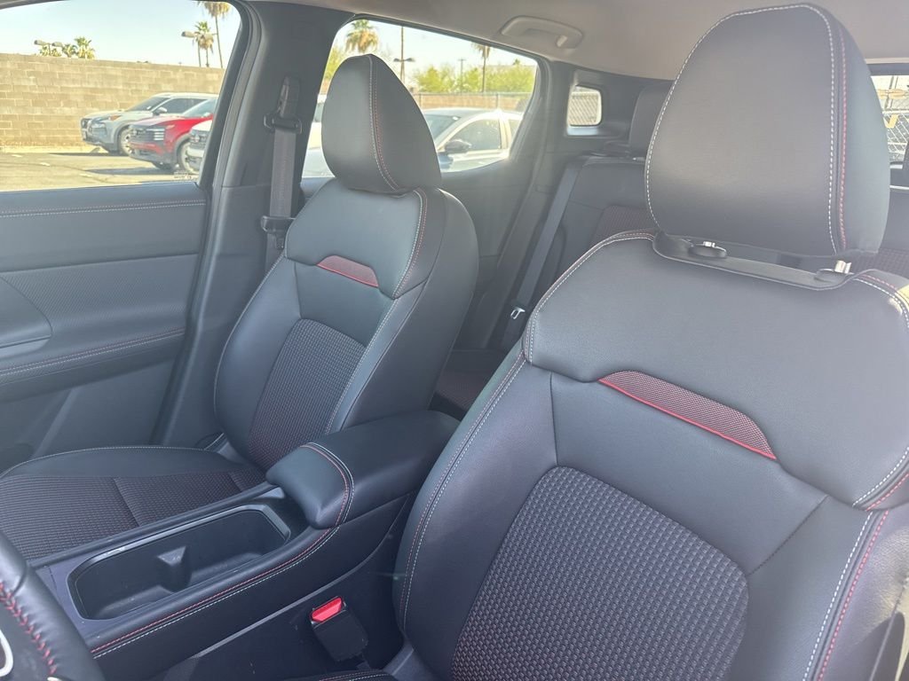 Used 2025 Black Nissan SR image 6