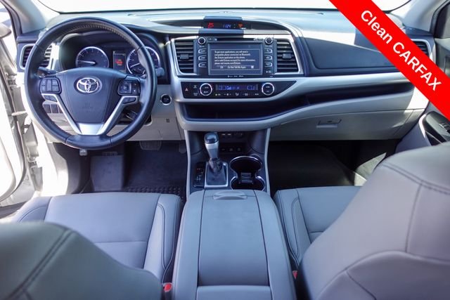 Certified Used 2019 Silver Toyota XLE image 4
