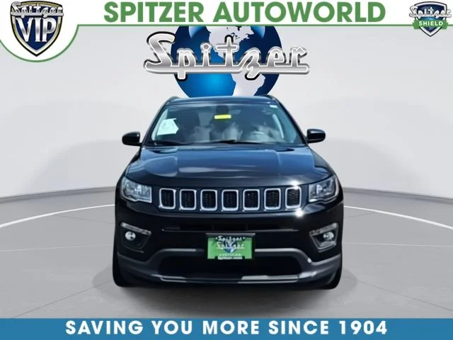 Used 2019 Black Jeep Latitude image 3