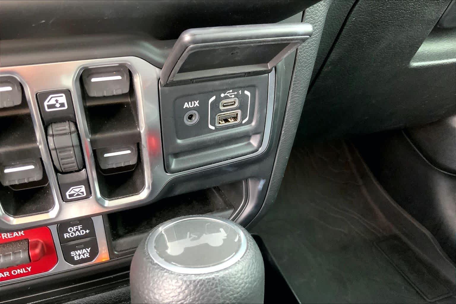 Used 2023 Sting-Gray Clearcoat Jeep Rubicon image 35