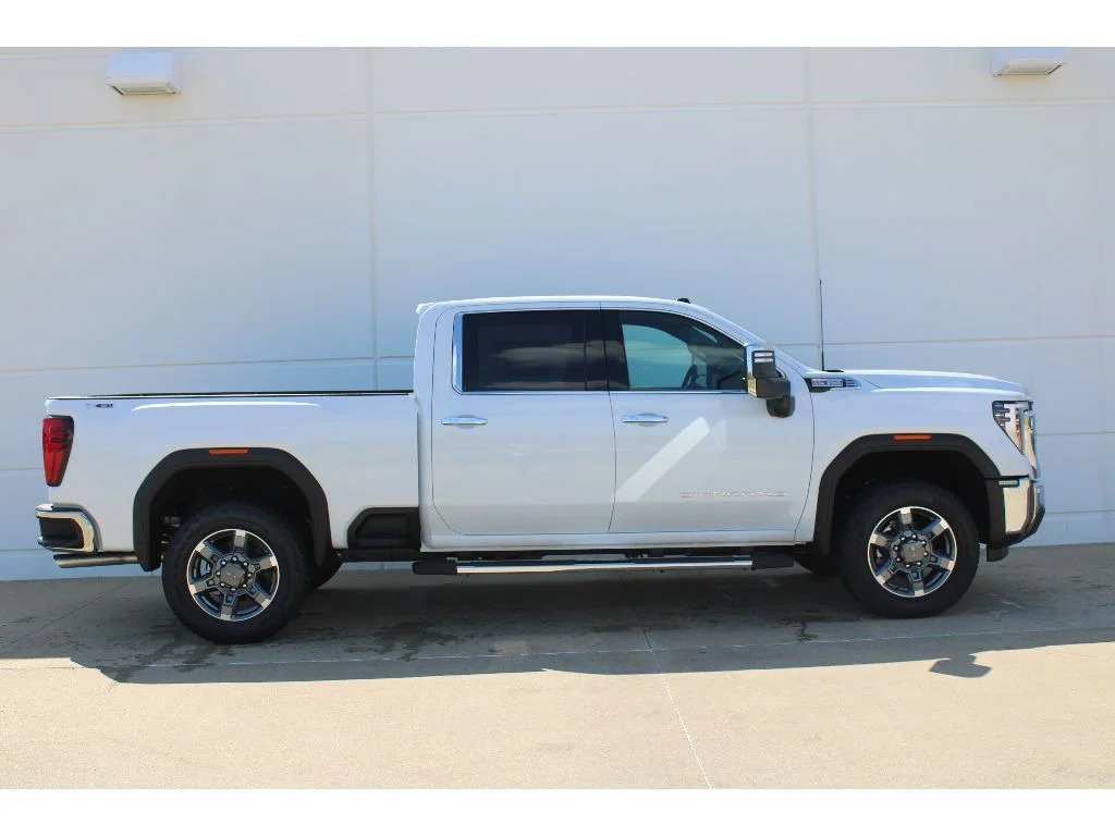 New 2026 WHITE GMC SLT image 7