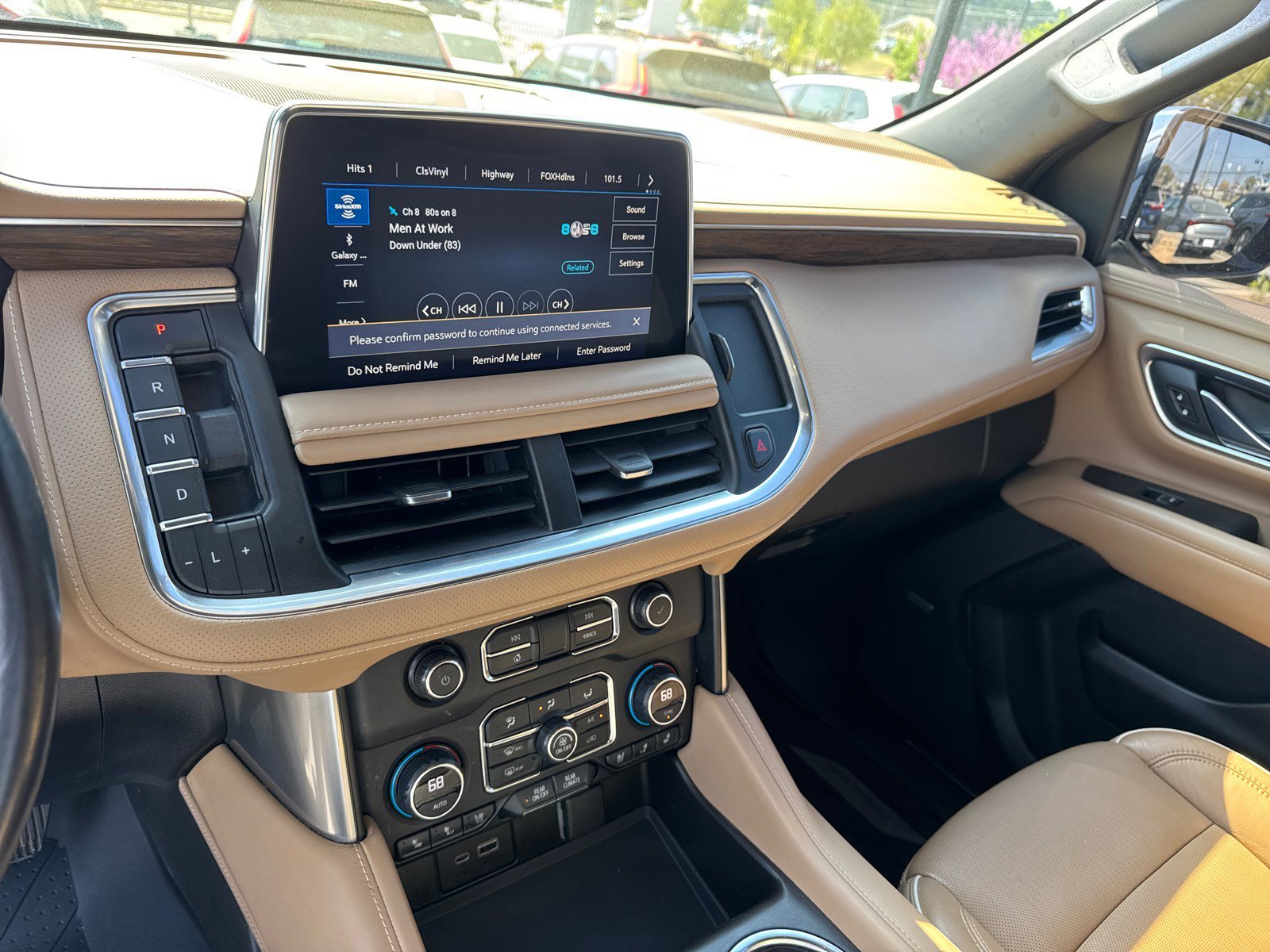 Used 2021 Iridescent Pearl Tricoat Chevrolet Premier image 31