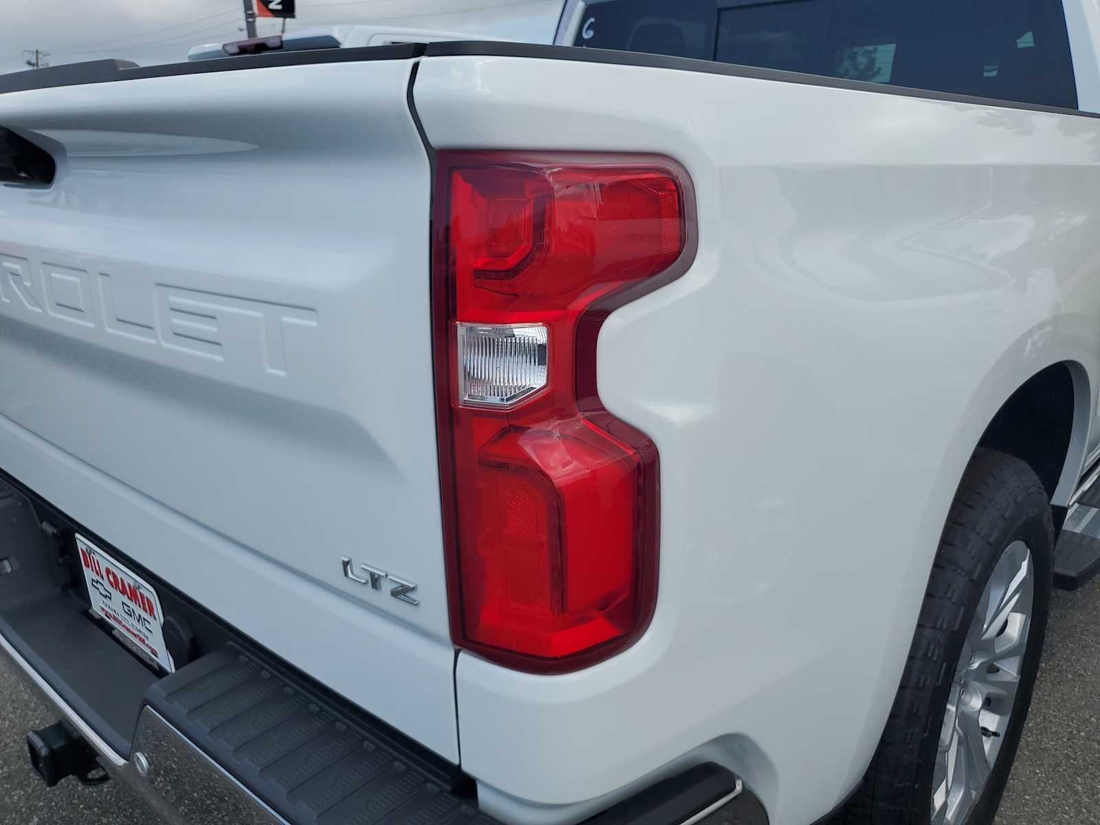New 2026 Summit White Chevrolet LTZ image 19