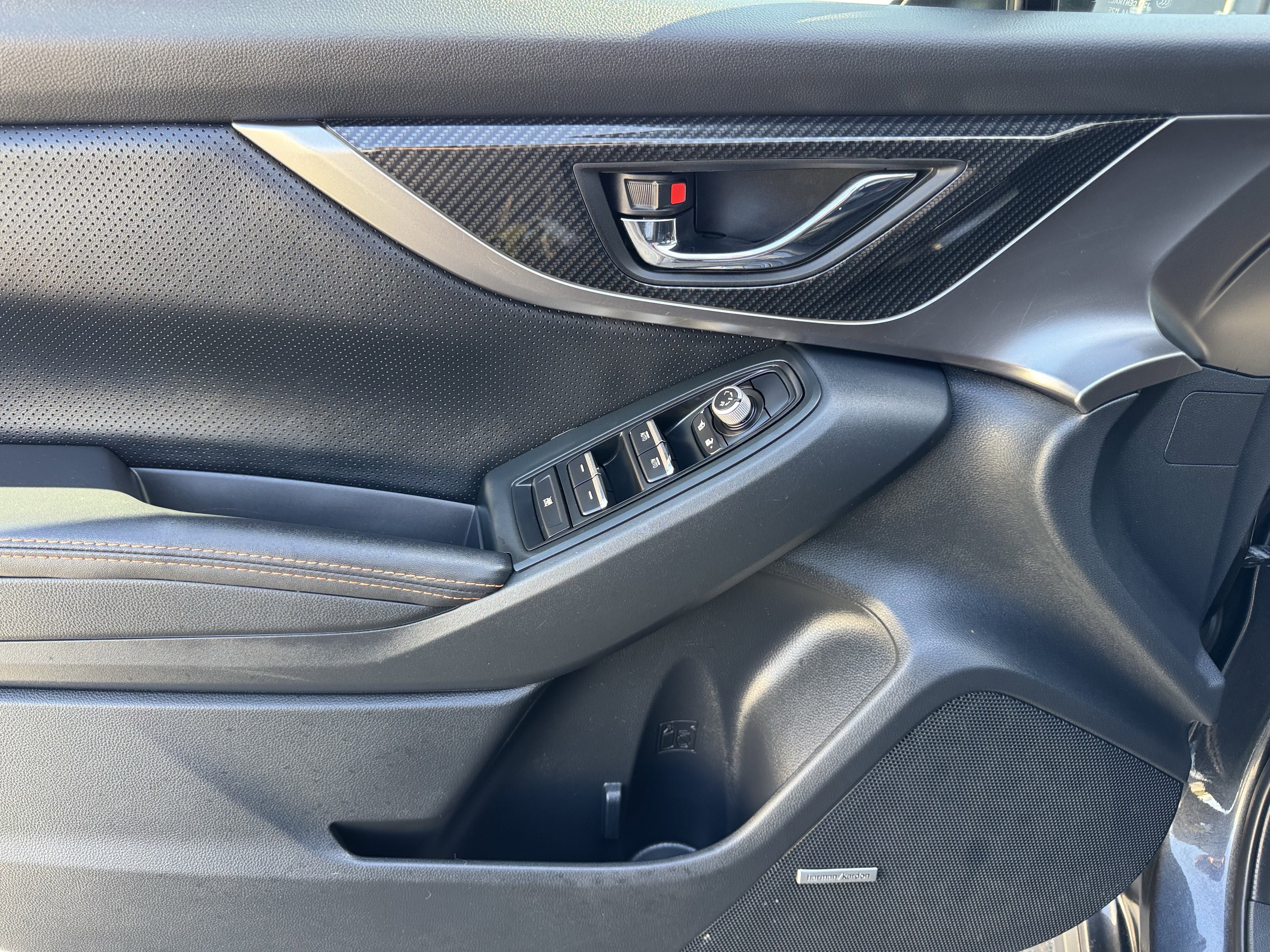 Used 2019 Gray Subaru 2.0i Limited image 11