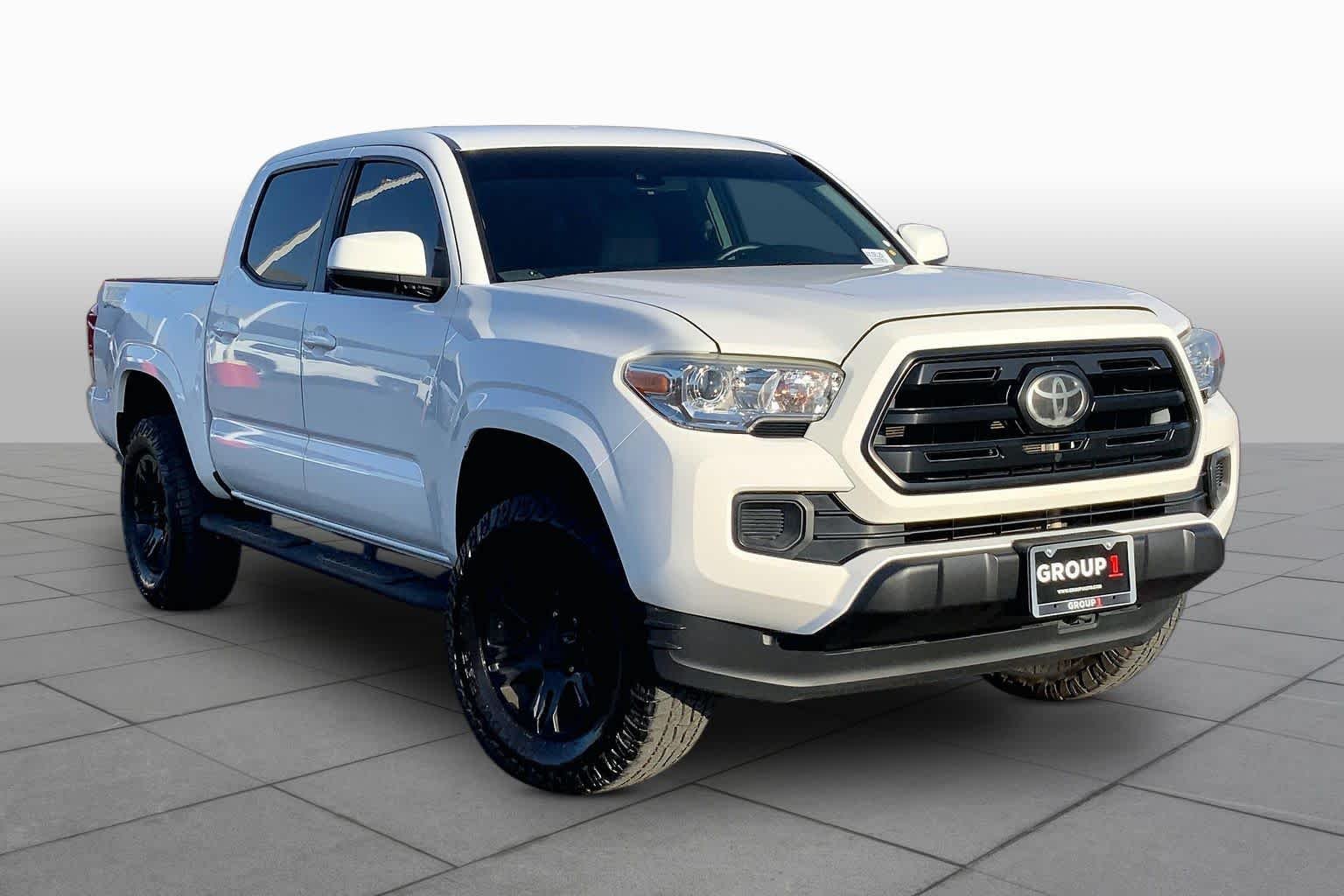 Used 2019 Super White Toyota SR image 3