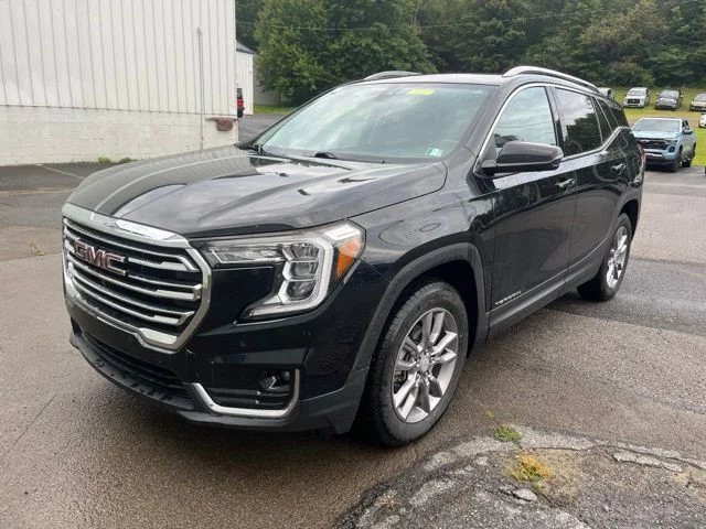 Used 2022 Black GMC SLT image 10