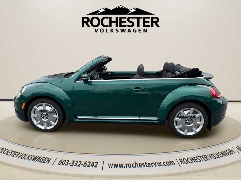Used 2018 Bottle Green Metallic/Black Roof Volkswagen 2.0T SE image 3