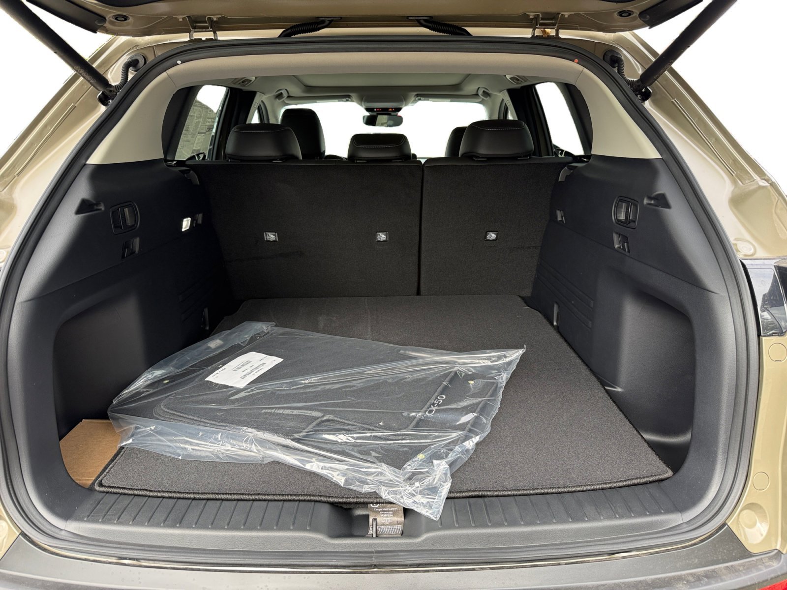 New 2026 Zircon Sand Metallic Mazda 2.5 S Meridian Edition image 17