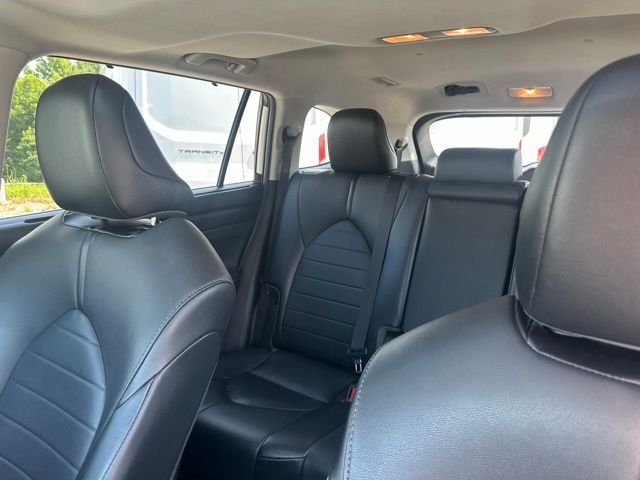 Used 2021 Blizzard Pearl Toyota XLE image 9