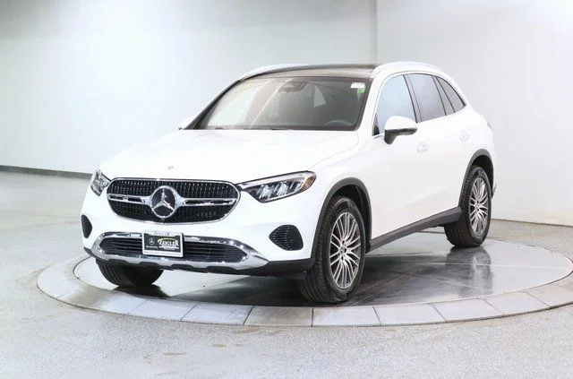 2025 Mercedes-Benz GLC Base - Photo 10