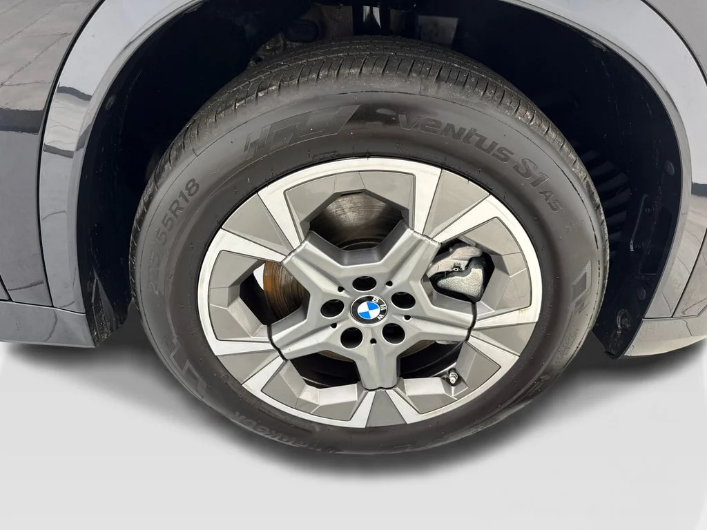 Used 2026 Black BMW xDrive28i image 83