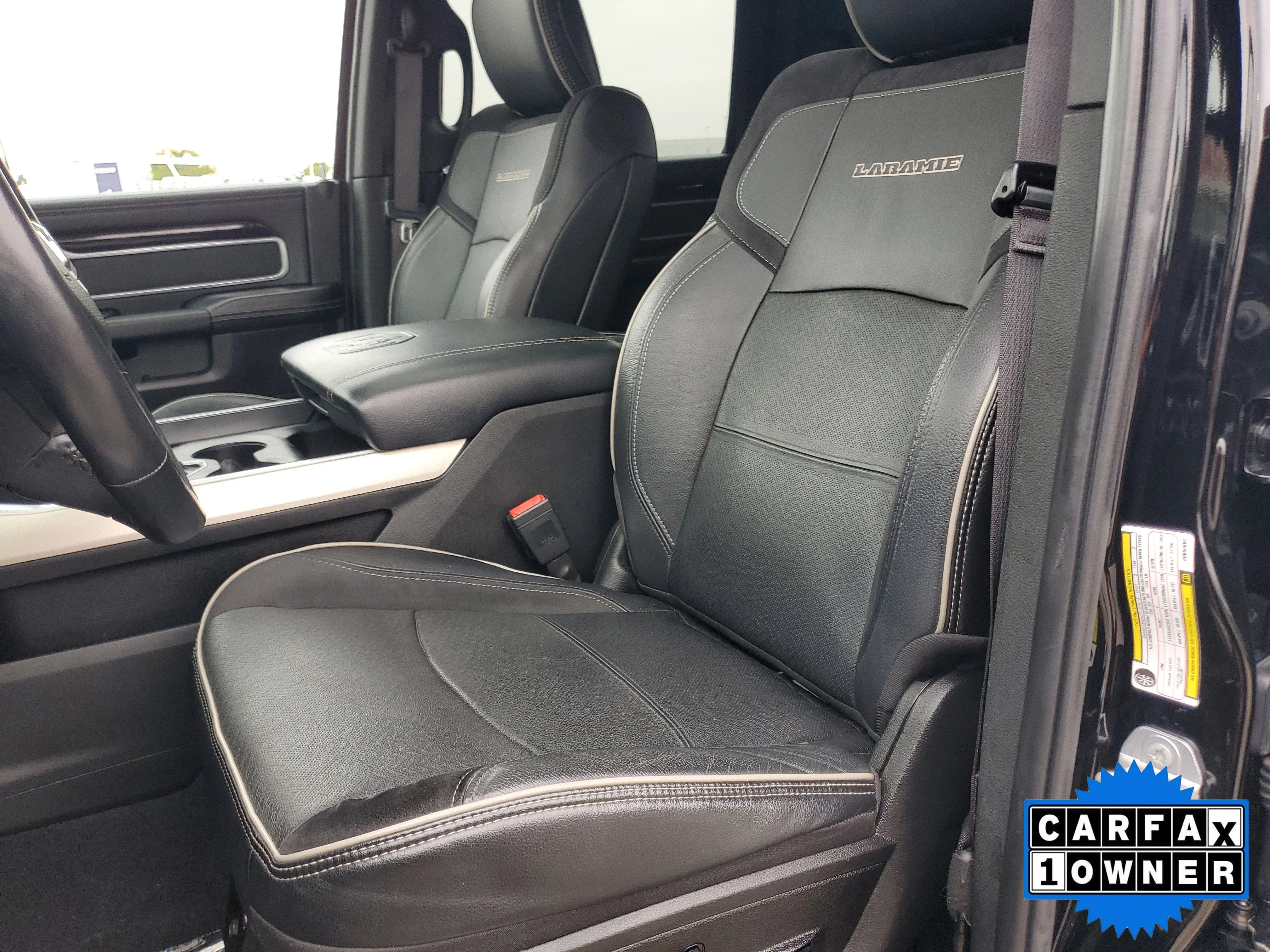 Certified Used 2019 Black Ram Laramie image 14