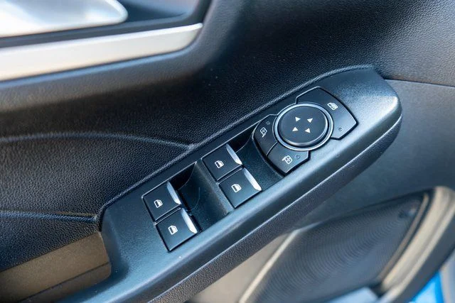 2021 Ford Escape SEL - Photo 18