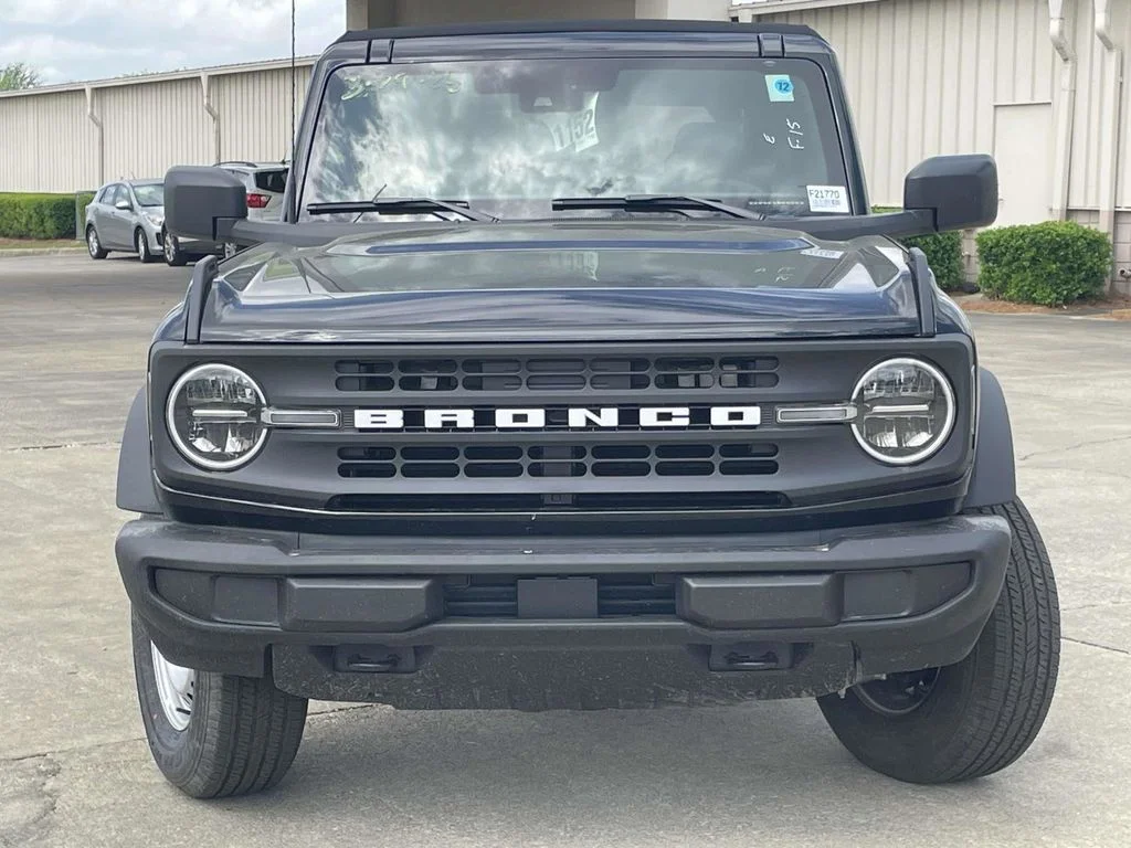 New 2025 Black Ford Base image 8