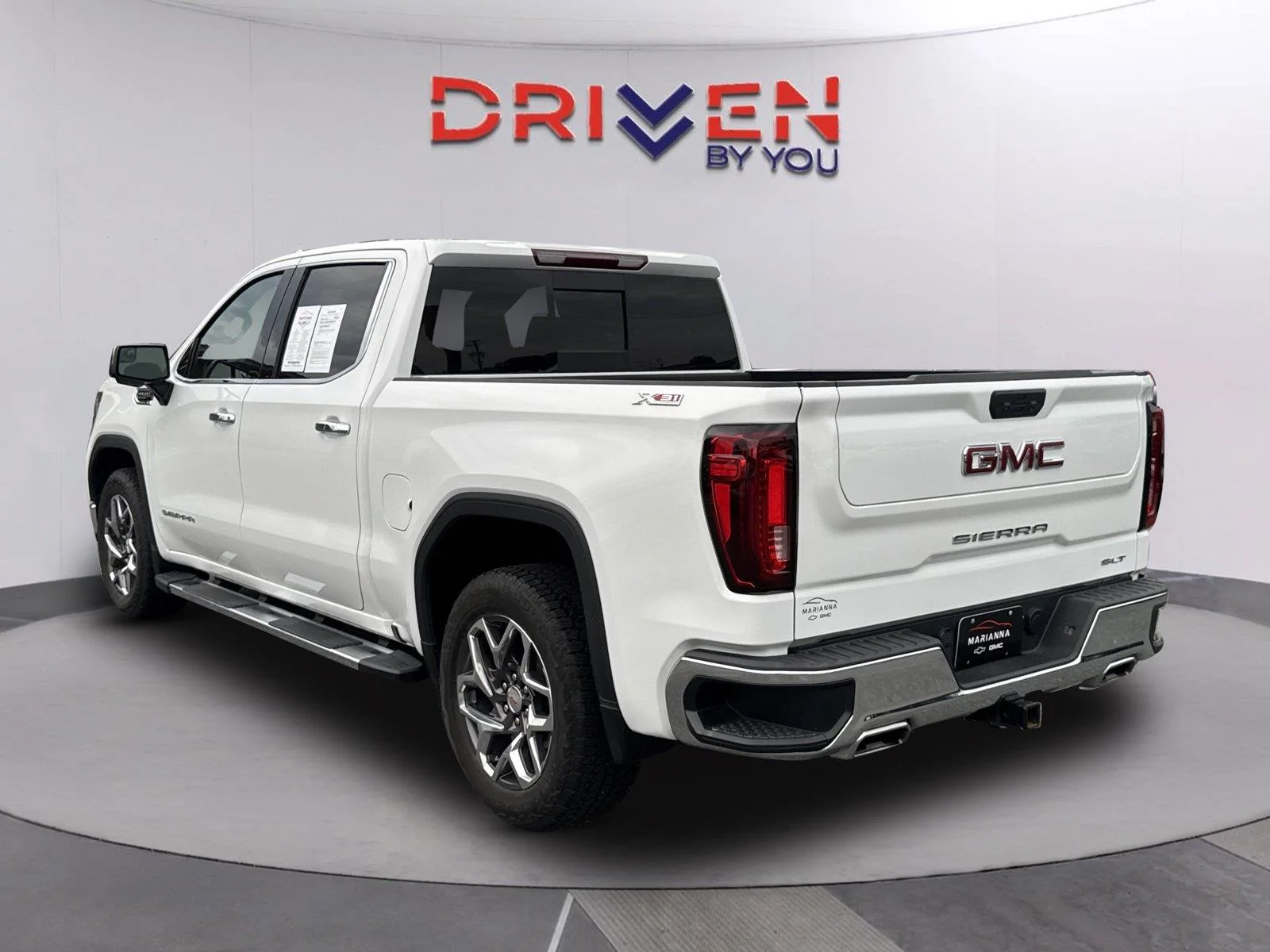 Used 2024 Summit White GMC SLT image 6