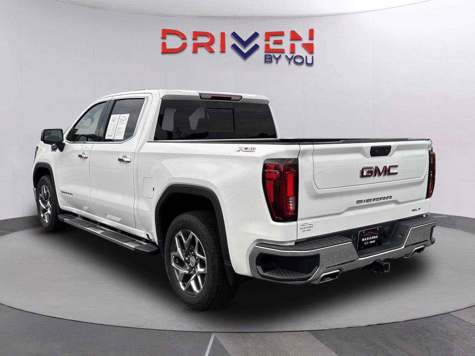 Used 2024 Summit White GMC SLT image 6