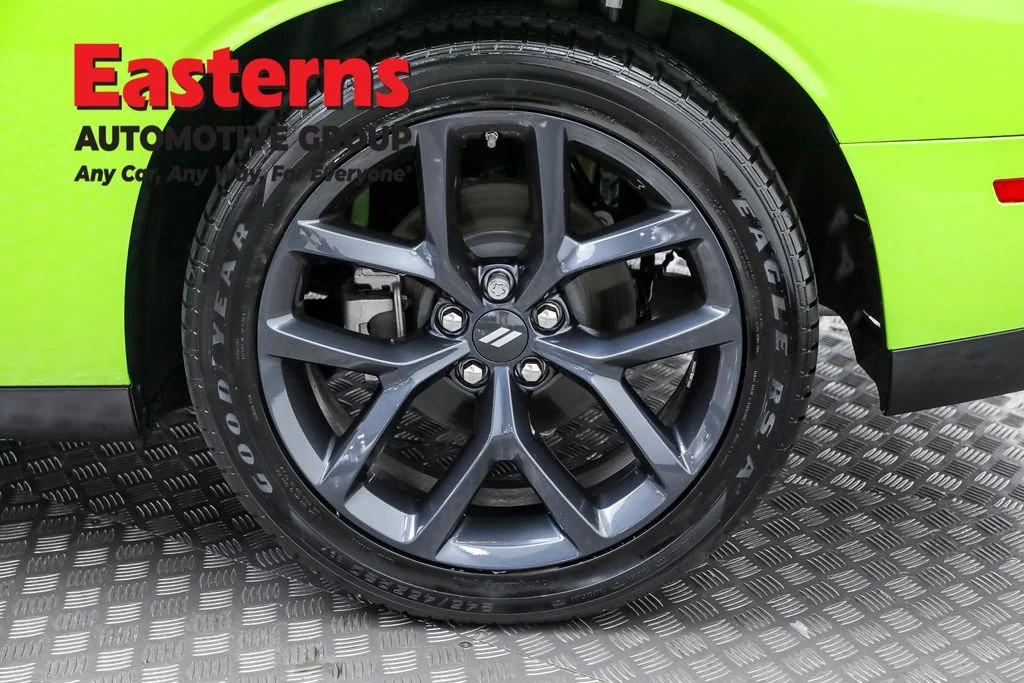 Used 2023 Green Dodge R/T image 31