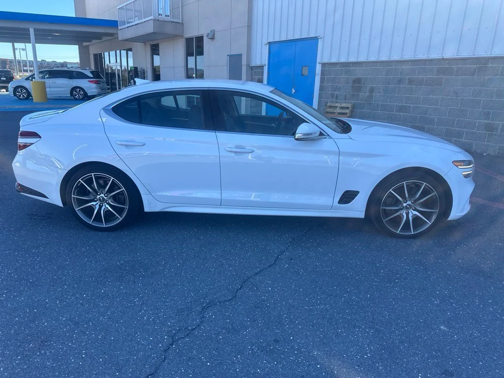 Used 2023 Alta White Genesis 3.3T image 2