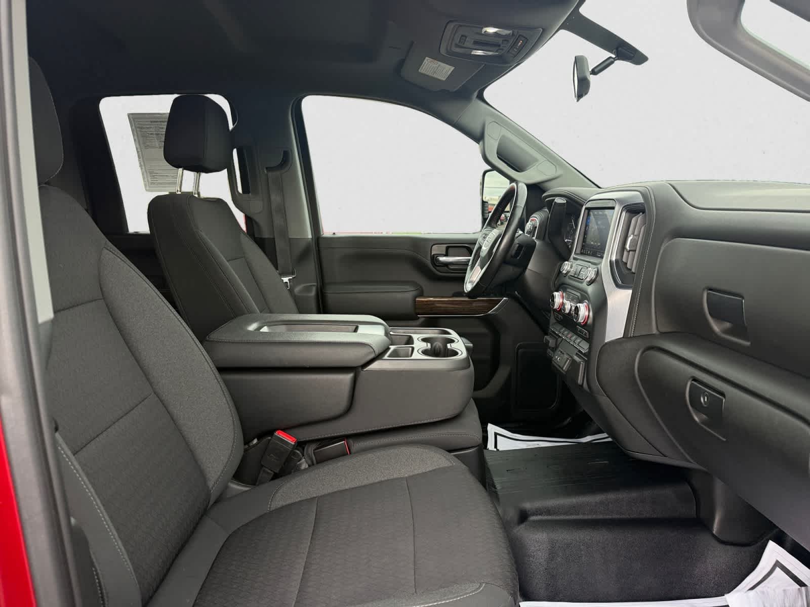 Used 2022 Cayenne Red Tintcoat GMC SLE image 22