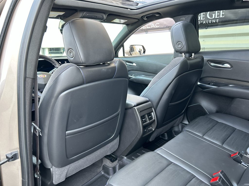 2024 Cadillac XT4 Sport - Photo 13