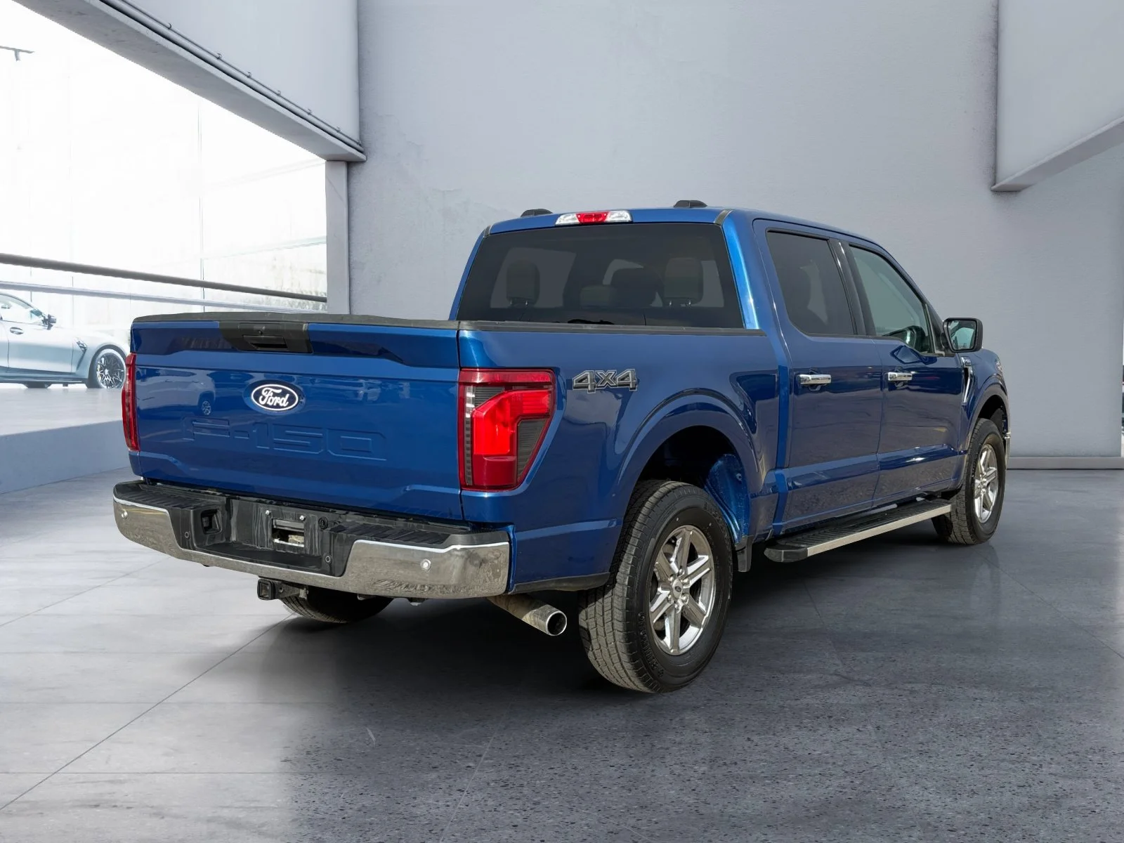 Used 2025 Blue Ford XLT image 5