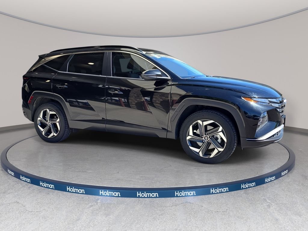 Used 2022 Black Hyundai SEL Convenience image 5