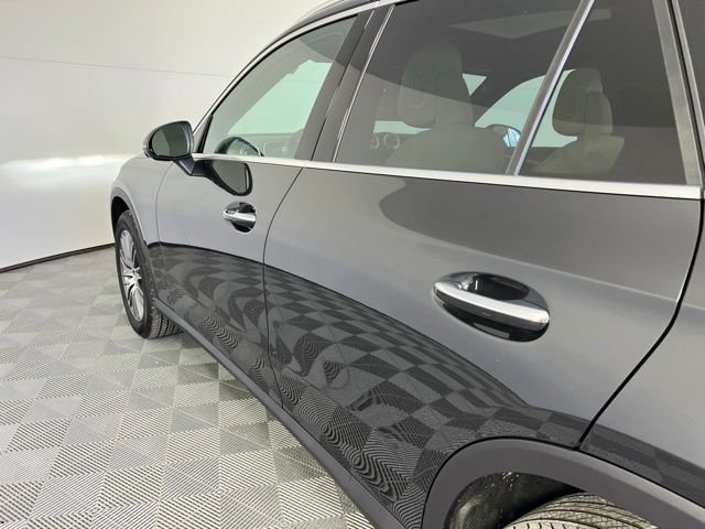 New 2026 Gray Mercedes-Benz GLC 300 image 10