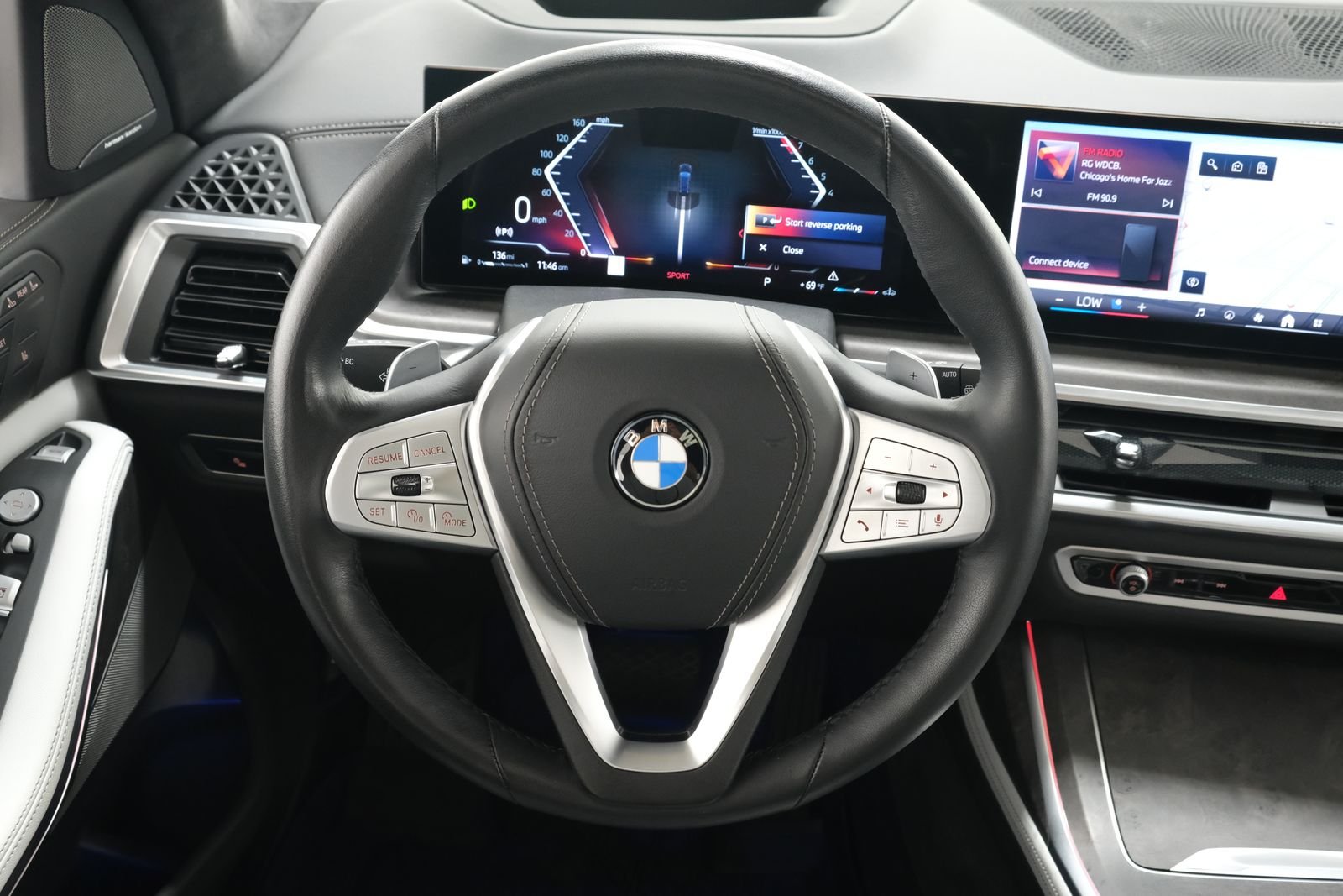 Used 2024 Black Sapphire Metallic BMW xDrive40i image 13