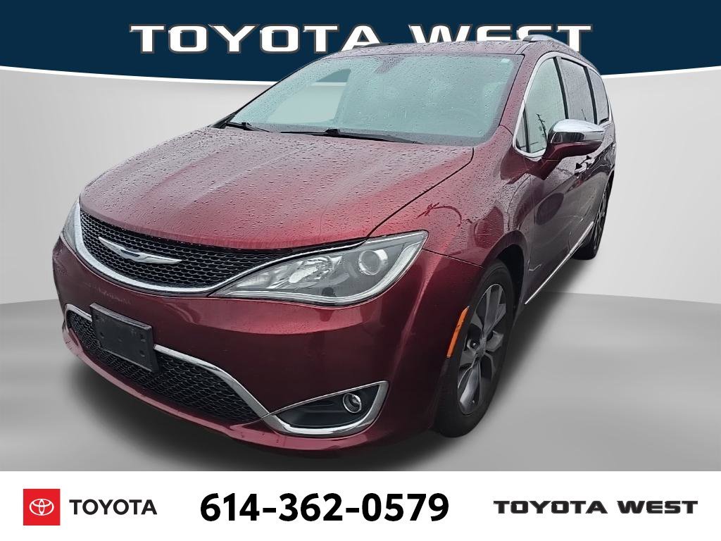 Used 2018 Red Chrysler Limited image 3