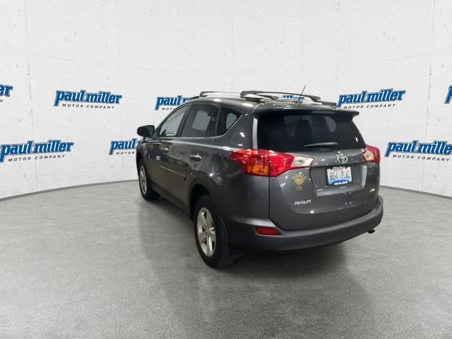 Used 2013 Gray Toyota XLE image 8