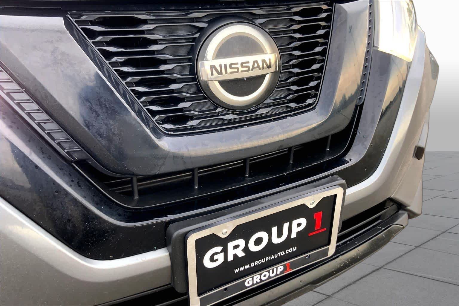 Used 2018 Gun Metallic Nissan SV image 29