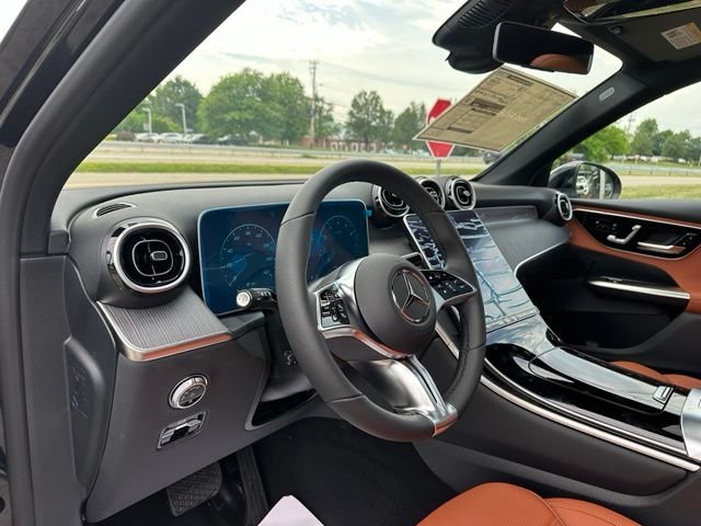 New 2026 Black Mercedes-Benz GLC 300 image 12