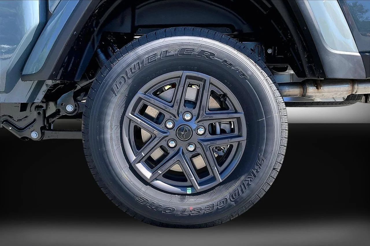 New 2026 Anvil Clearcoat Jeep Sport S image 27