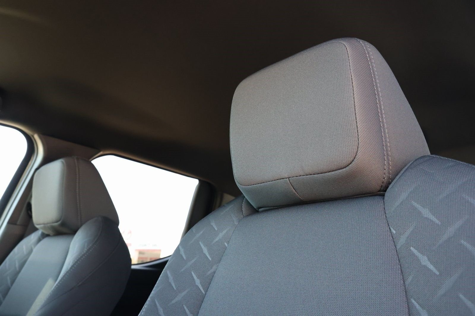 2025 Toyota Tacoma SR5 - Photo 16