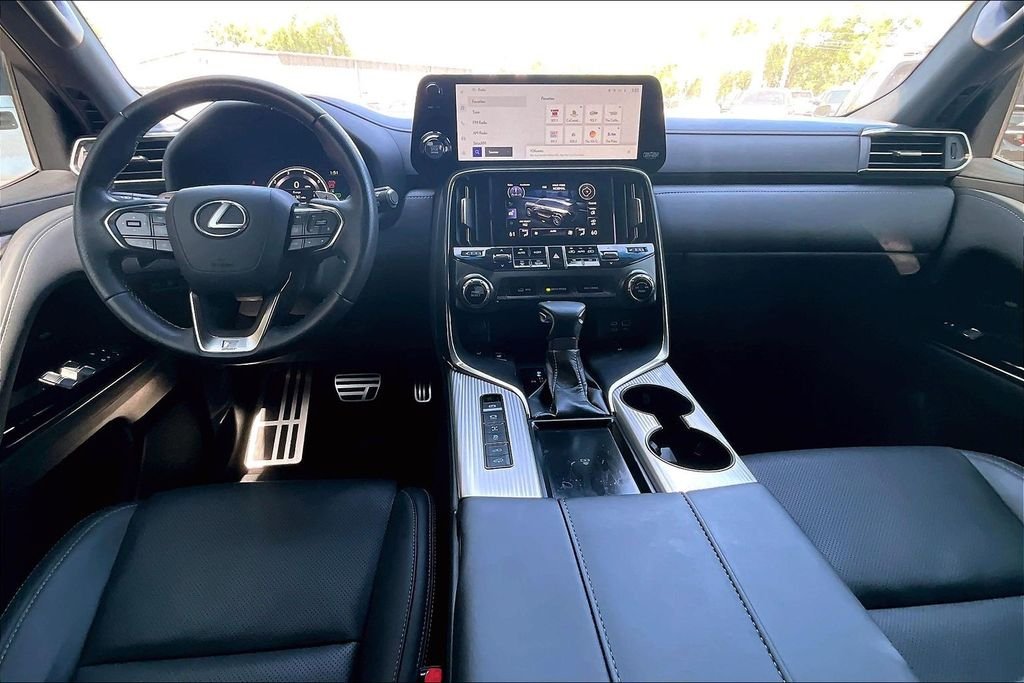 Used 2023 Silver Lexus 600 F SPORT image 6